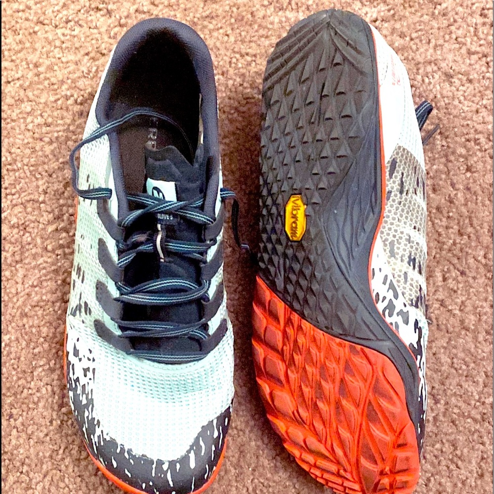 Man made- fits like a glove- moves with your foot- light weight